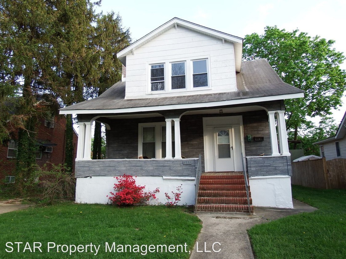 Primary Photo - 3221 Shelburne Rd