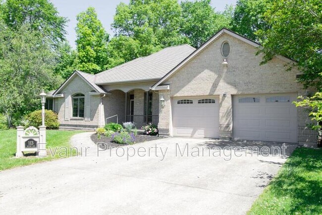 Foto del edificio - 113 Brittany Ln