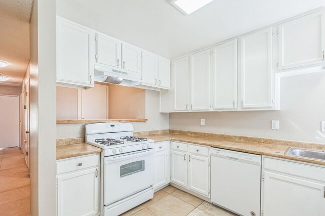 Building Photo - 31635 Avenida Maravilla