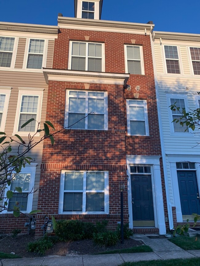 4204 MIlledge Blvd, Camp Springs, MD 20746 Townhome Rentals in Camp
