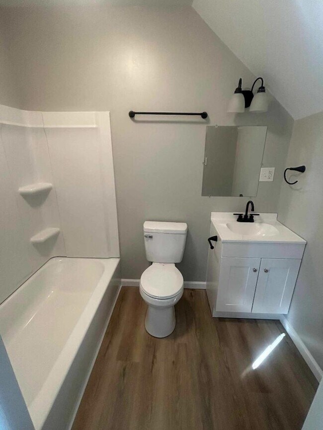 Foto del edificio - Lynn Garden Apt #2 - Apt #2