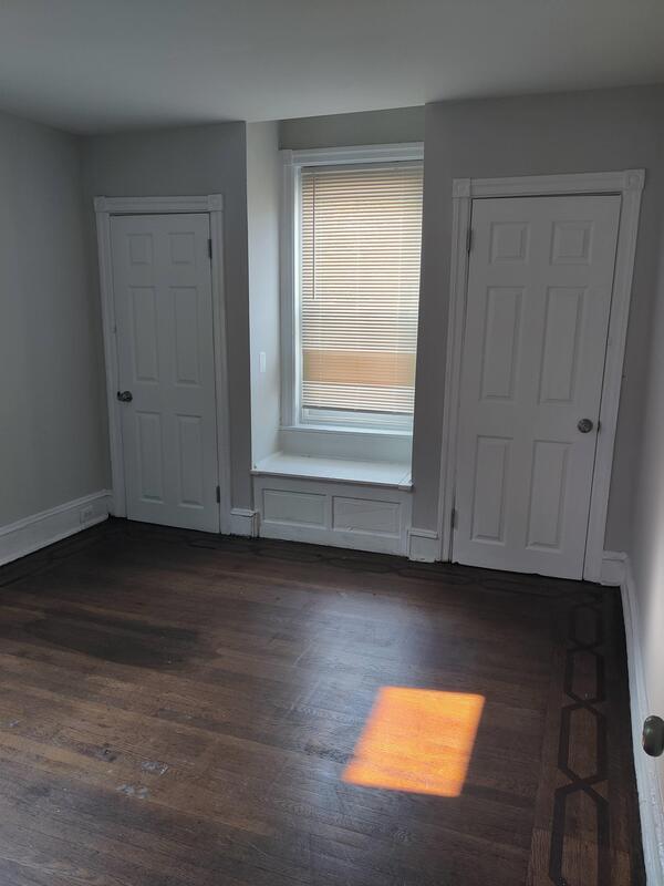 Building Photo - 5944 Cedar Ave