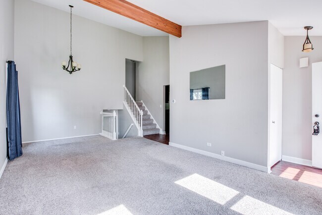 Building Photo - 2670 Stoneybrook Ln