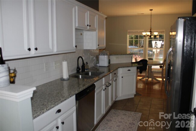 Foto del edificio - 9446 Cadman Ct