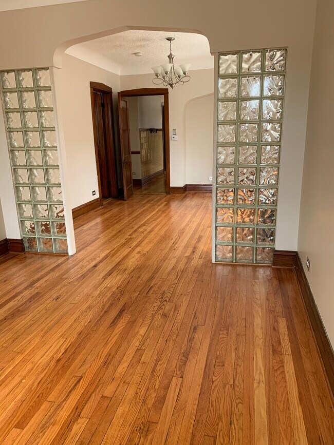 DINING ROOM - 3530 W Evergreen Ave