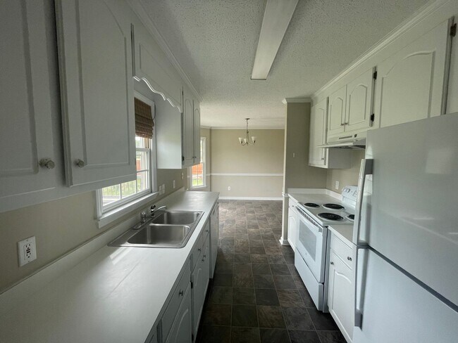 Building Photo - 106 LaBonte Drive