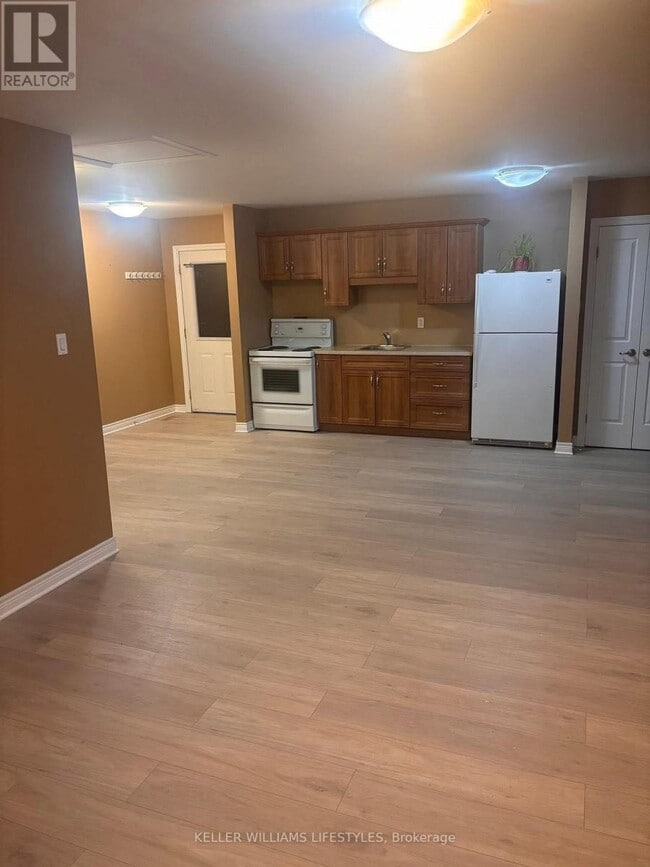 Building Photo - 1200 Hamilton Rd