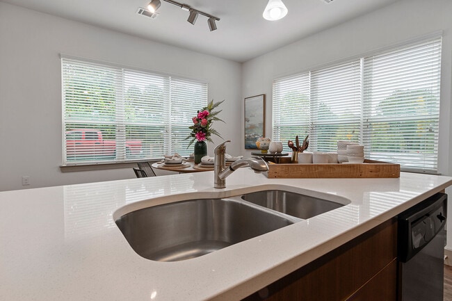 Foto del edificio - Creekside at Crabtree