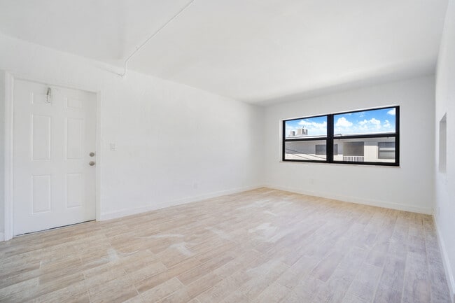 Building Photo - Three Kings on 135th