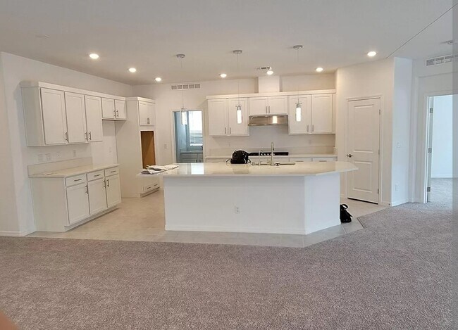 Foto del edificio - 7123 Moss Hill Ave