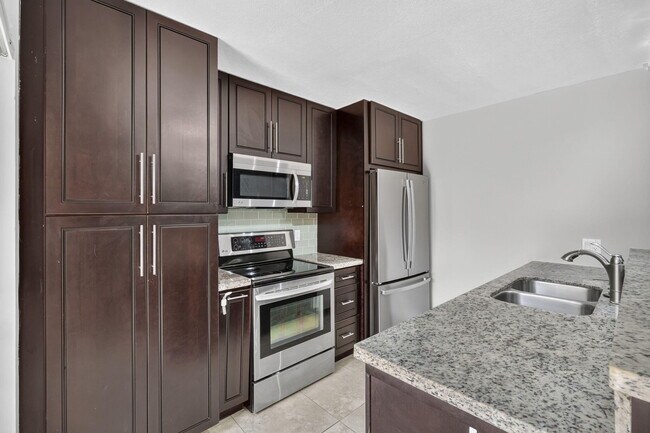 Foto del edificio - 846 Blue Ridge Cir