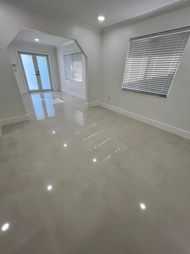 Foto del edificio - 3042 SW 16th Ter