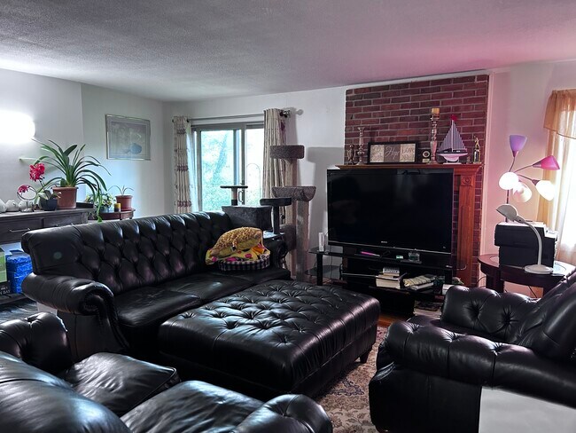 Building Photo - 407 Great