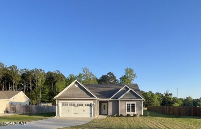 Foto del edificio - 227 Clay Hill Rd