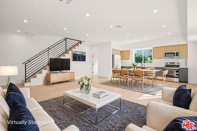 Foto del edificio - 1709 Burnside Ave