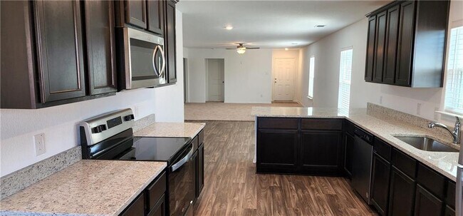 Foto del edificio - 18312 Speculator Ln