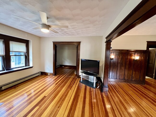 Building Photo - 40 Copley St