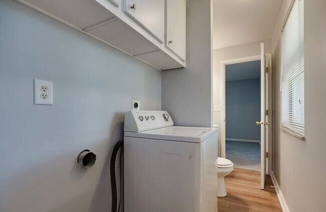 Foto del edificio - 7712 Redbank Ln