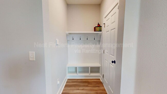 Building Photo - 9921 Element Rd