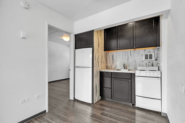 Building Photo - Twenty 65 Apartments