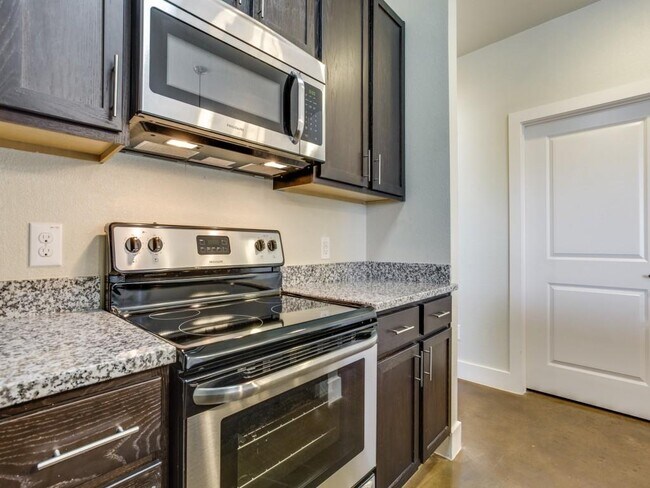 Building Photo - 3221 Elihu St