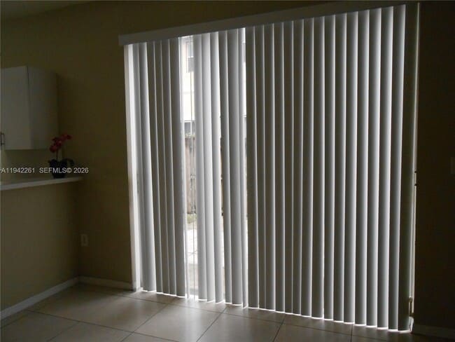 Foto del edificio - 12470 SW 122nd St