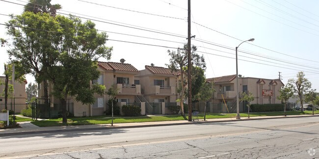 Foto del edificio - Heritage Park Apartments
