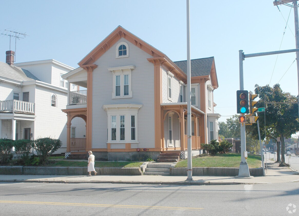 Primary Photo - 356 Haverhill St