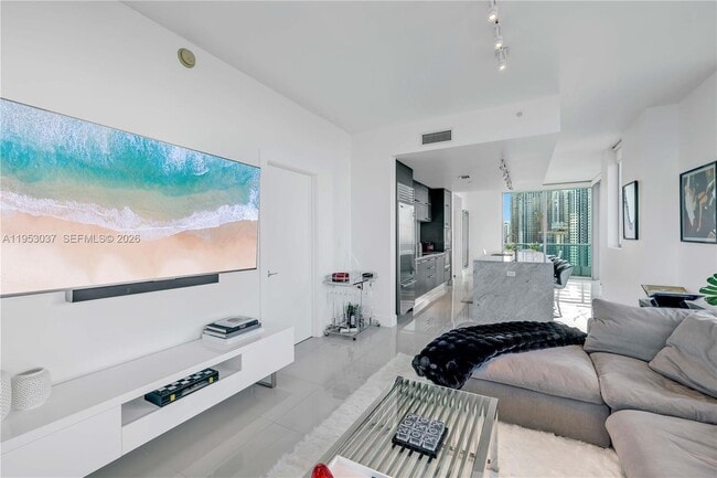 Building Photo - 900 Biscayne Blvd