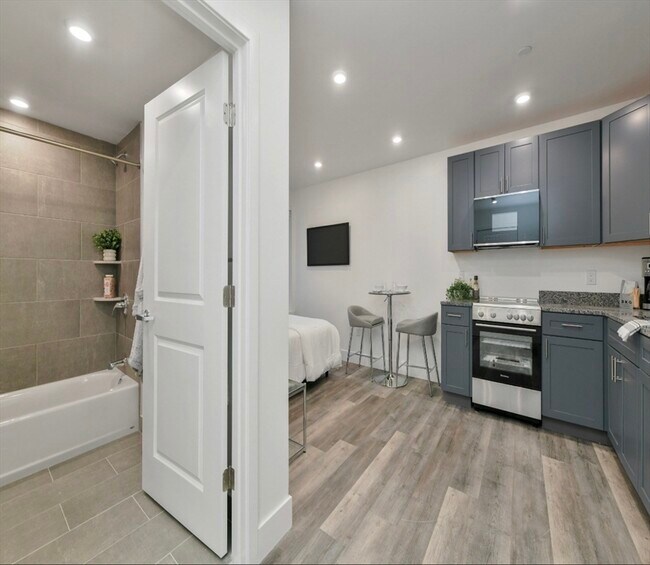 Foto del edificio - 585 Essex St