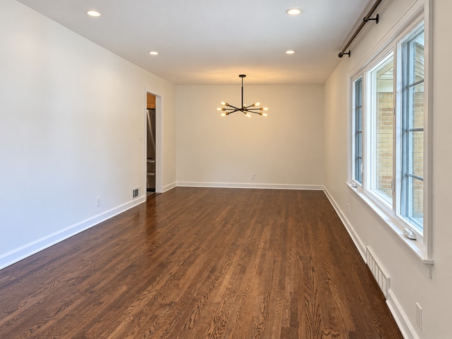 Building Photo - 1106 N 49th Ave