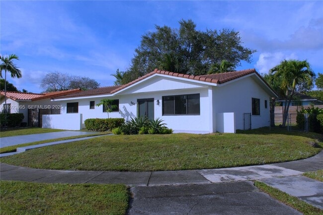 Building Photo - 9451 SW 79th St