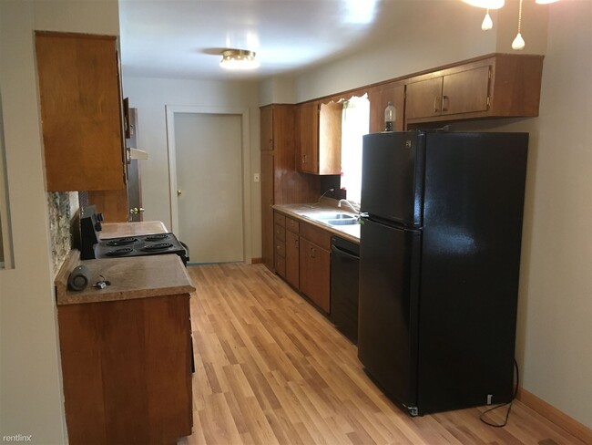 Building Photo - 3 br, 1.5 bath House - 3618 Creekwood Dr