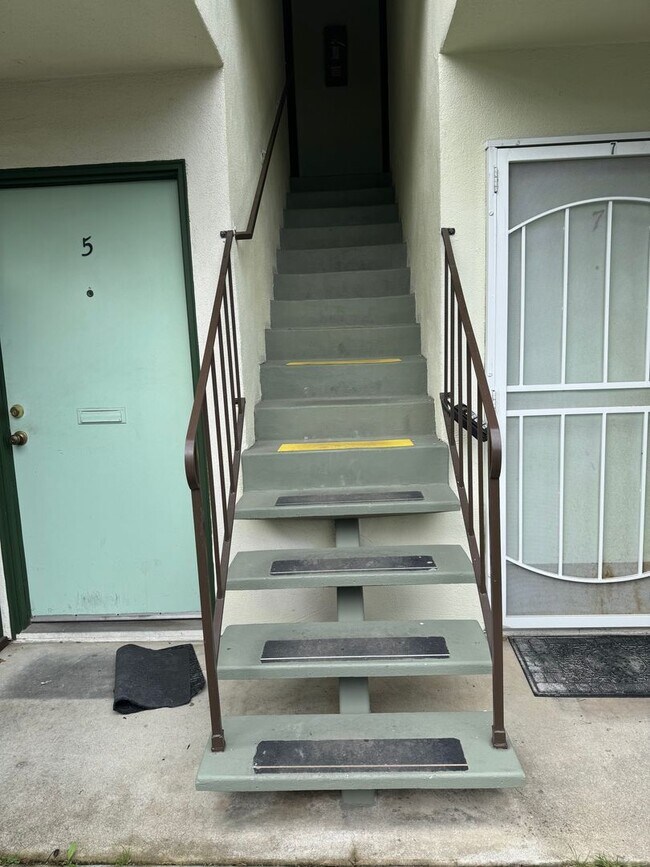Foto del edificio - 2761 Larkspur Ln