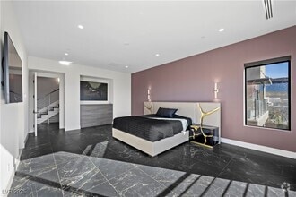 577 Overlook Rim Dr