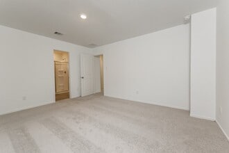 Building Photo - 13487 Sonali Springs Dr