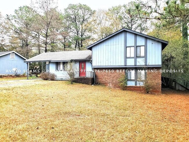 Building Photo - Beautiful 5 br, 3 full Bath home - fenced ...