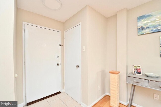 Building Photo - 1730 Arlington Blvd