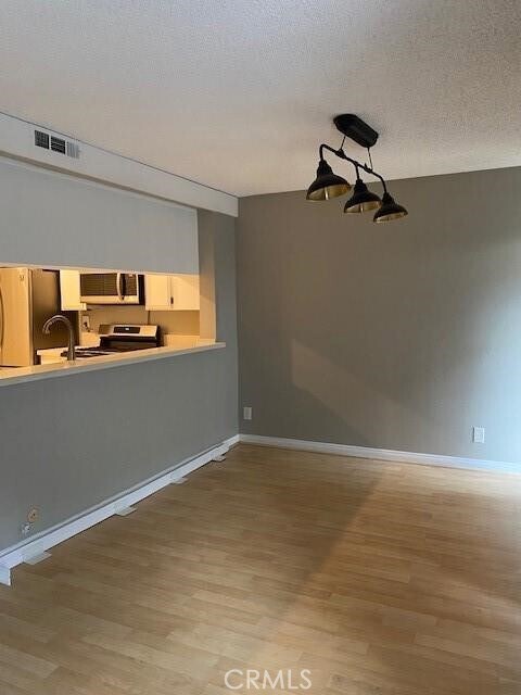 Foto del edificio - 15050 Sherman Way