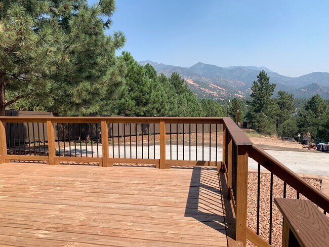 Foto del edificio - Beautifully updated home on 5 acres
