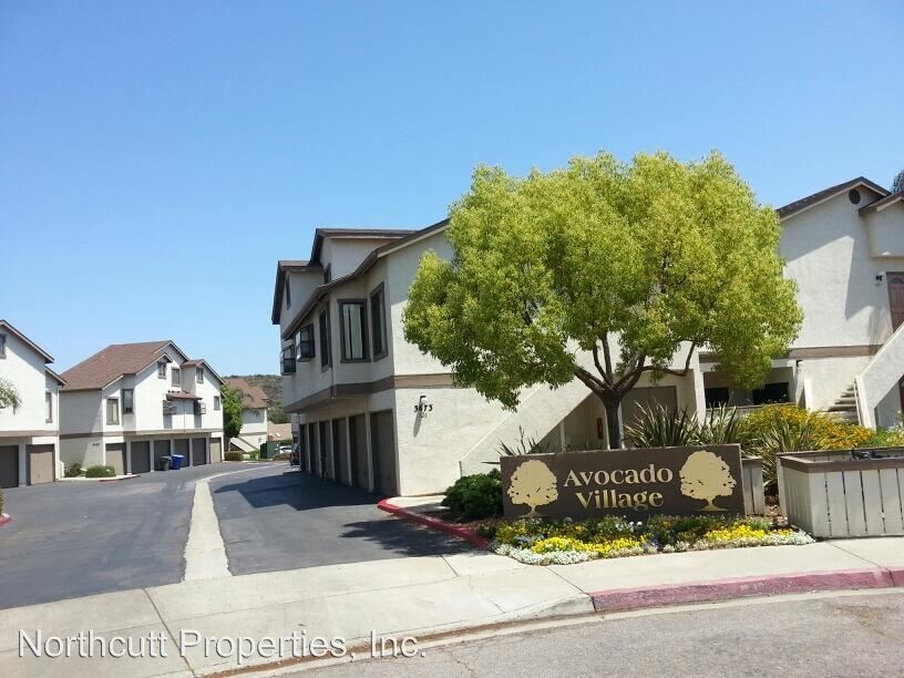 Foto principal - 3673 Avocado Village Ct