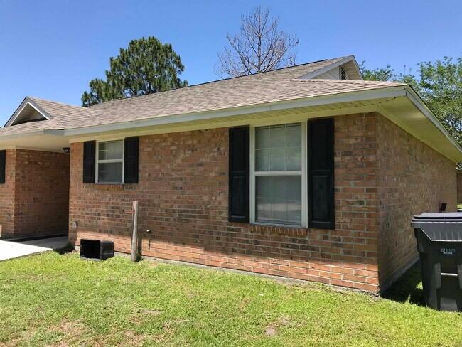 Building Photo - 309 Baltic Ct