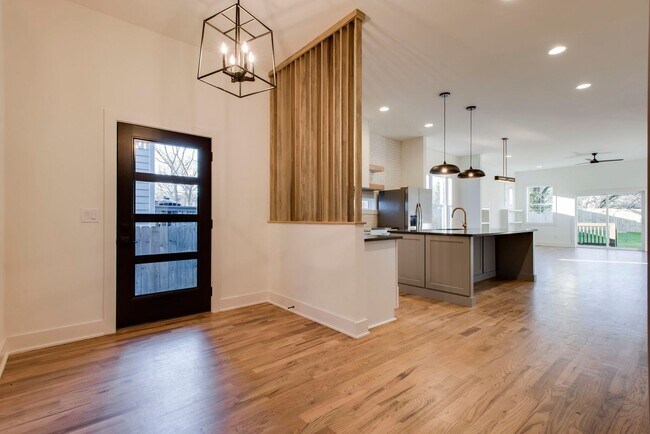 Foto del edificio - New Construction Modern Luxury in Nashville