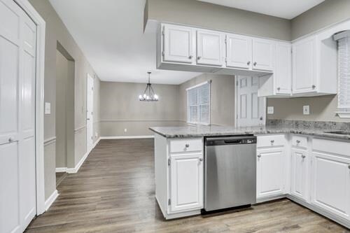 Foto del edificio - 1222 Raleigh Ct