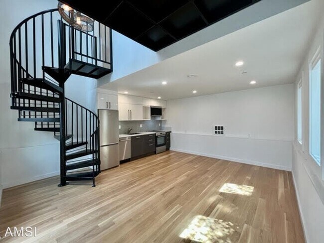 Building Photo - 1 br, 1 bath House - 1335 Bay Street #A