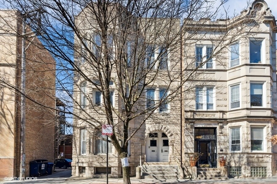 Primary Photo - 722 S Laflin St