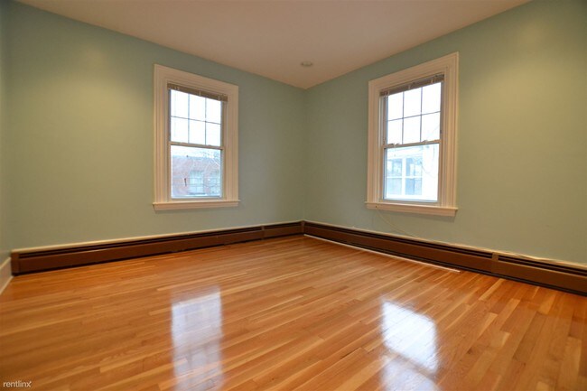 Building Photo - 21 Lothrop St