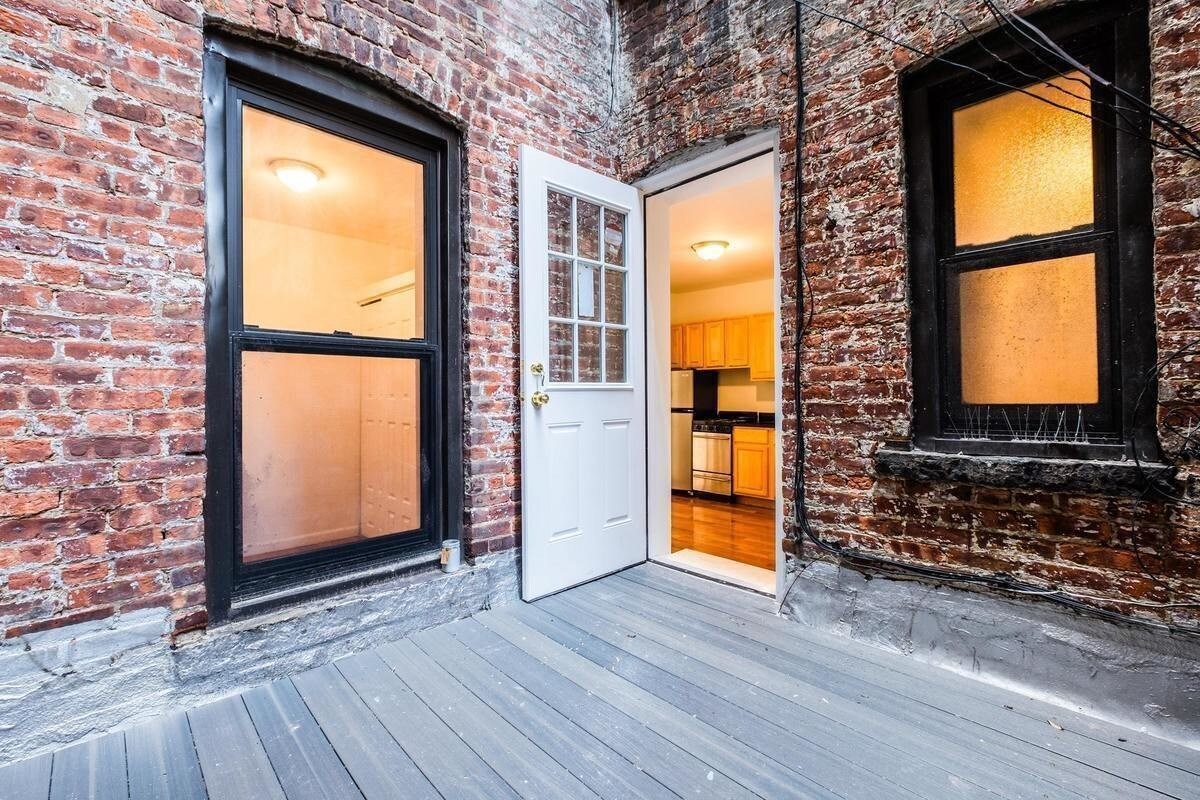Foto principal - 163 E 92nd St
