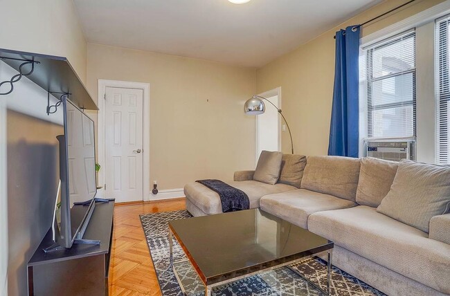 Building Photo - 100 Prospect St