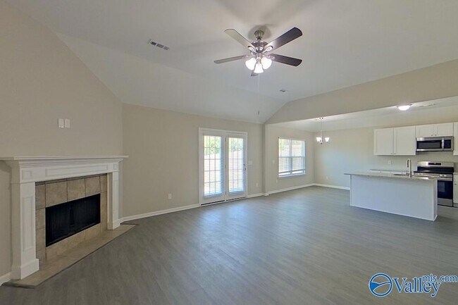 Foto del edificio - 724 Park Ln